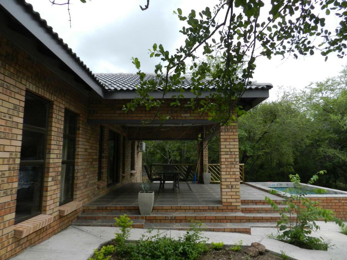 Buffalo Marloth Park Exterior photo